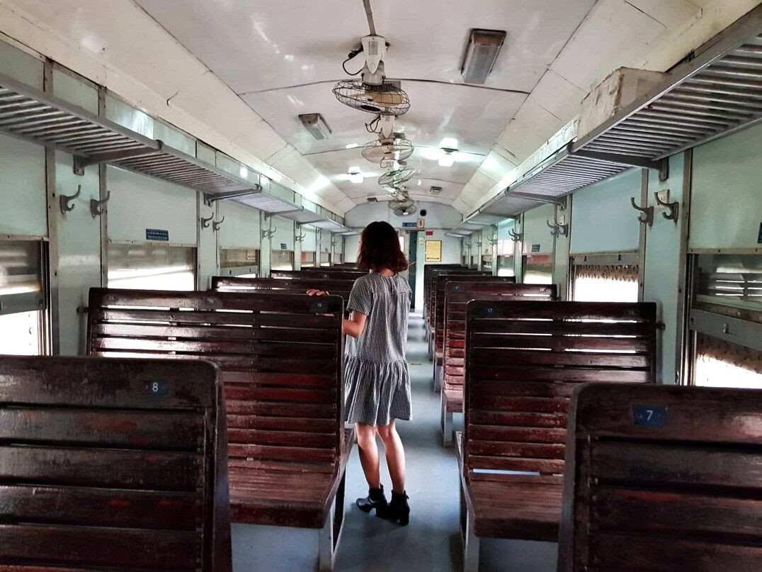 76e4e14f-toa-tau-voi-cac-ghe-cung-4561137-5901835-3855191-1958172