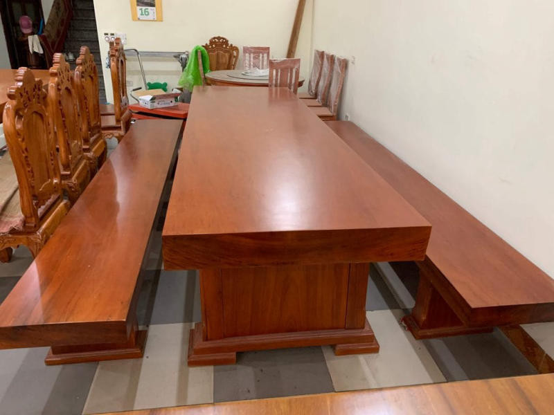 Bàn ăn nguyên khối gỗ lim Lào đẳng cấp