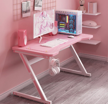 Bàn gaming chữ Z hồng độc đáo, tạo không gian giải trí riêng biệt