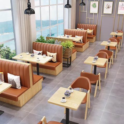 Bàn ghế băng dài gỗ công nghiệp mang đến vẻ đẹp sang trọng cho quán cafe.
