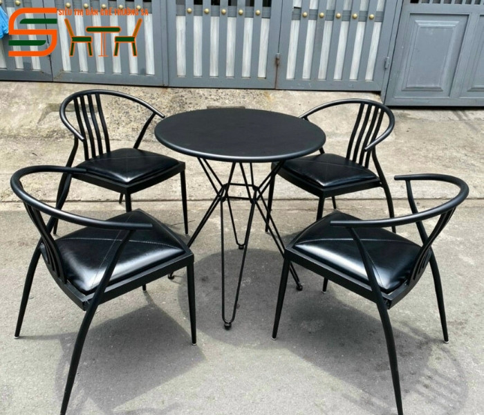 Bàn ghế cafe sắt sơn tĩnh điện, bền bỉ cho không gian ngoài trời ở Hà Nội