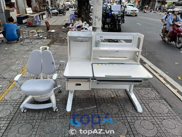 Bàn ghế chống gù chất lượng cao từ Nội Thất Huy Hùng Hiệp tại Đà Nẵng