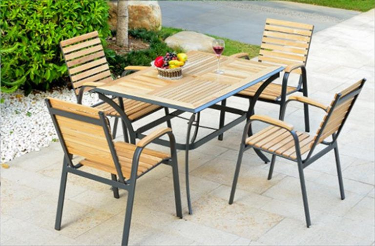 Bàn ghế gỗ cafe mini cho quán vỉa hè