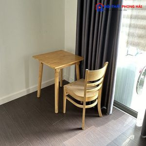 Bàn ghế gỗ cafe thanh lý phù hợp phong cách quán