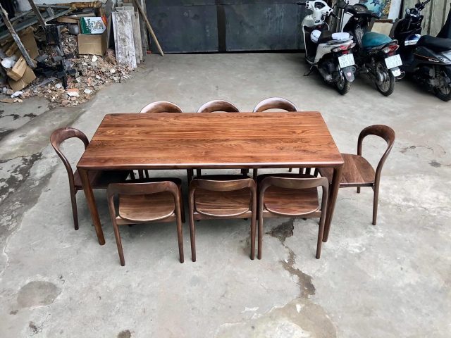 Bàn ghế gỗ cao cấp vân gỗ tự nhiên