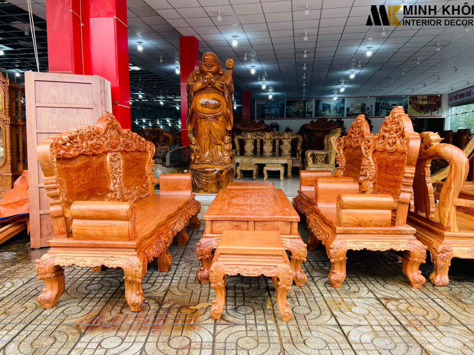 Bàn ghế gỗ hương đá nguyên khối phong cách hoàng gia