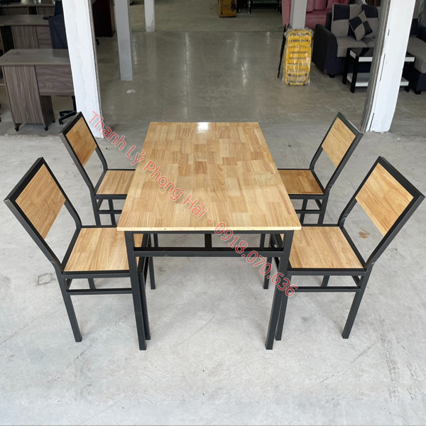 bàn ghế gỗ khung kim loại thanh lý quán bia