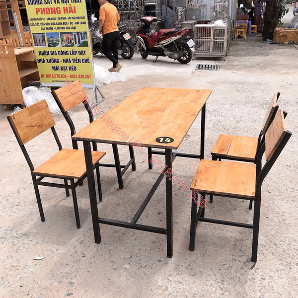 bàn ghế gỗ quán ăn cũ thanh lý