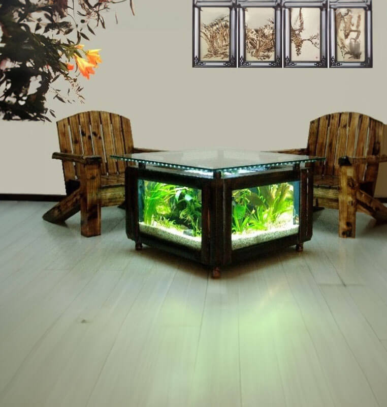Bàn ghế hồ cá hình vuông, phù hợp với nhiều phong cách nội thất khác nhau