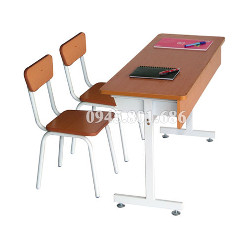 Bàn ghế học sinh cấp 1 với kích thước chuẩn giúp trẻ ngồi đúng tư thế