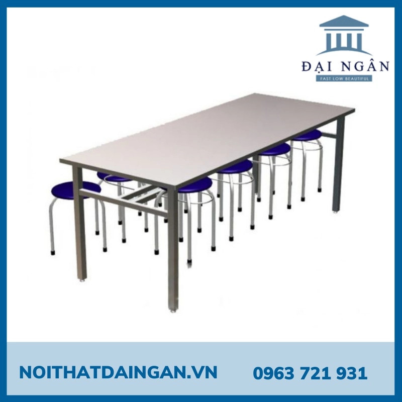 Bàn ghế inox căng tin với thiết kế móc treo ghế tiện lợi