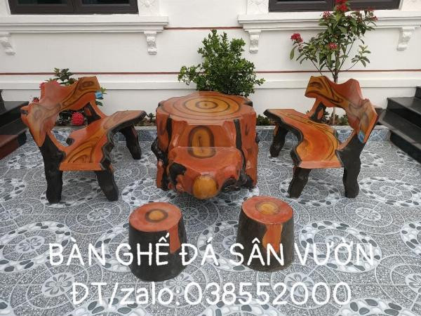Bàn ghế ngoài trời Hà Nội bằng xi măng giả gỗ độc đáo