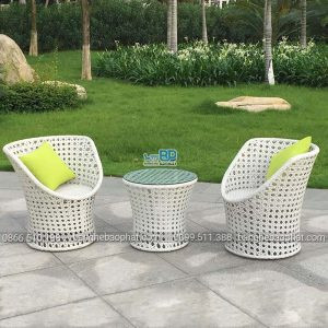Bàn ghế nhựa giả mây phòng khách với thiết kế hiện đại và bền đẹp