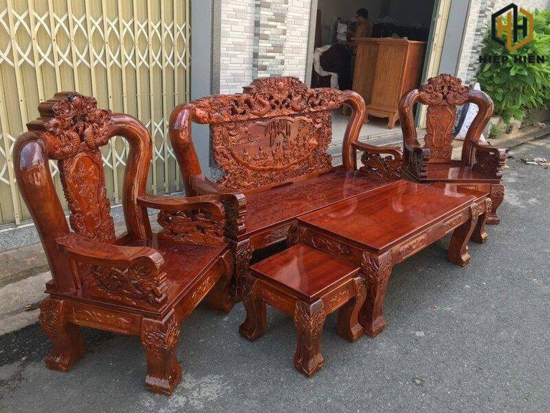 Bàn ghế Quốc Đào gỗ hương Lào thịnh hành