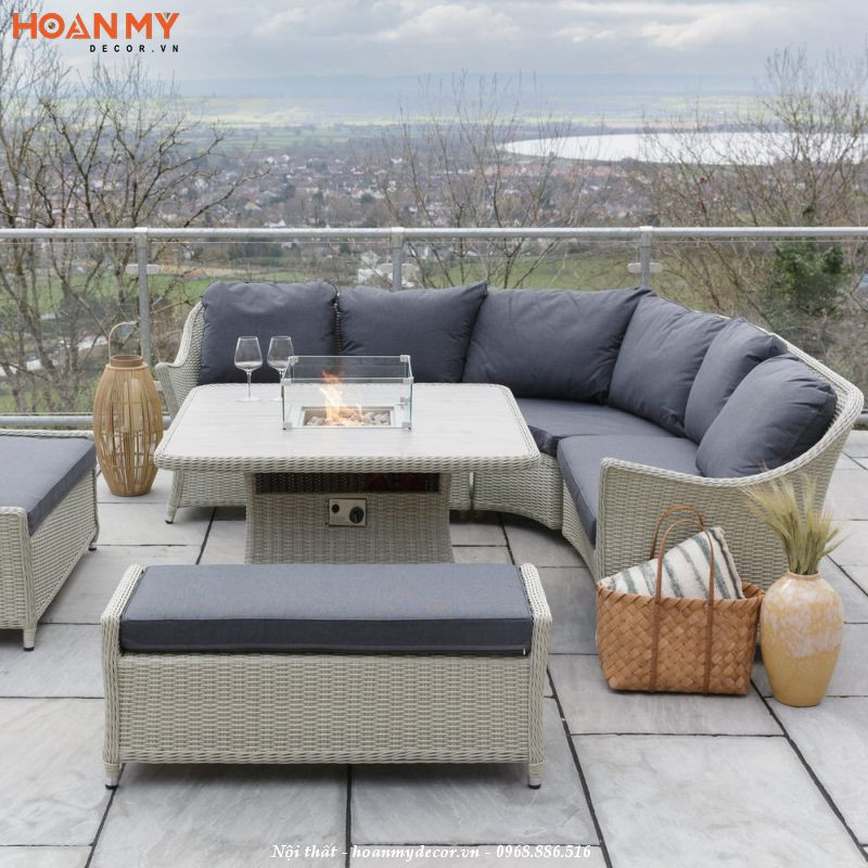 Bàn ghế tròn kết hợp sofa ấm cúng