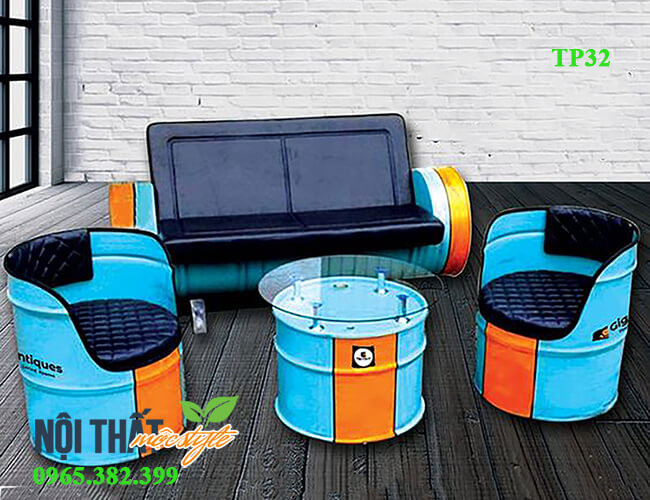Bàn ghế tự chế đẹp từ thùng phuy màu xanh