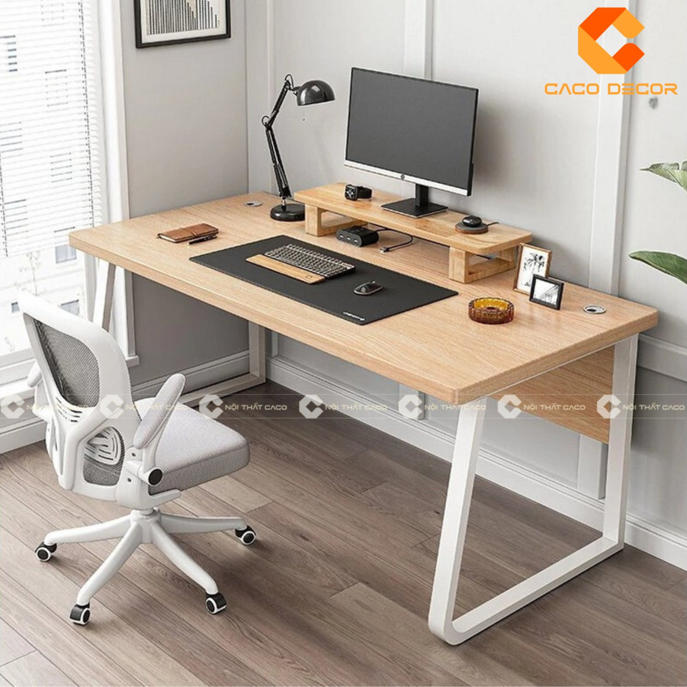 Bàn học sinh cấp 2 tại nhà với chân sắt hiện đại