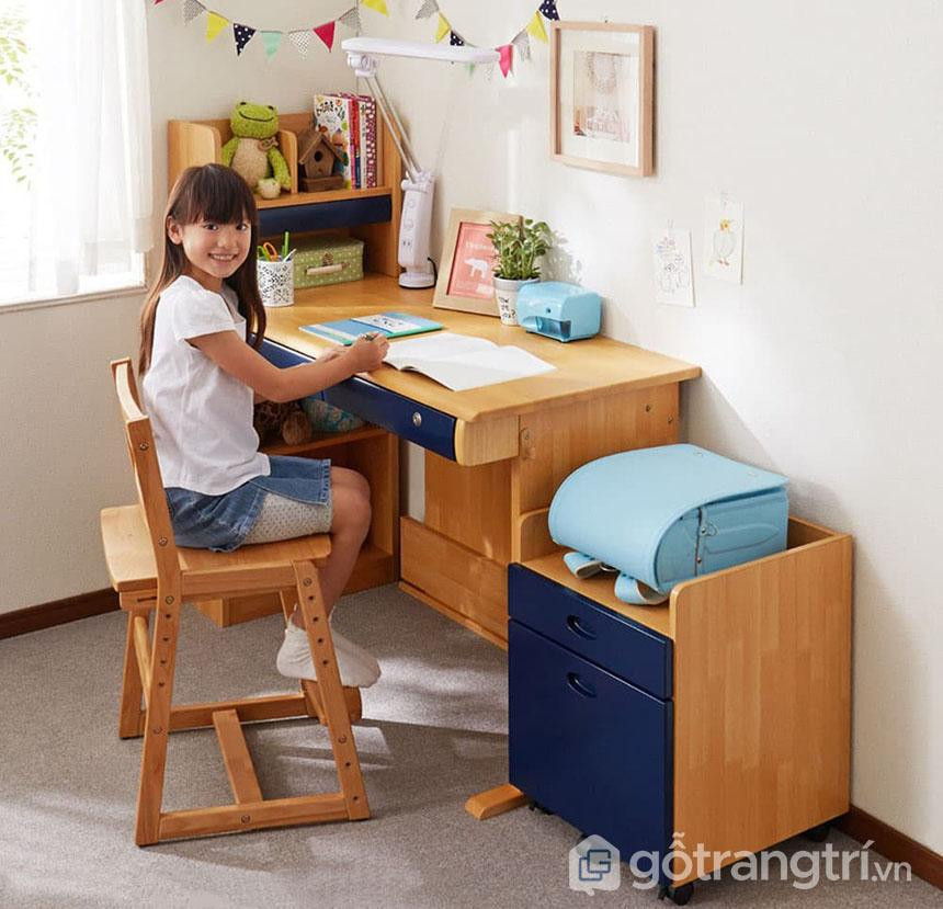 Bàn học sinh cấp 3 có giá sách và ngăn kéo tiện lợi