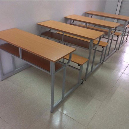Bàn học sinh chân sắt liền ghế dài 1m2 màu vân gỗ