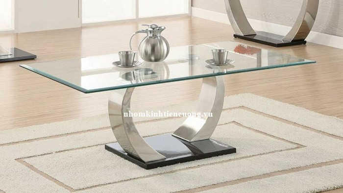 Bàn họp văn phòng gỗ với mặt kính cường lực lớn