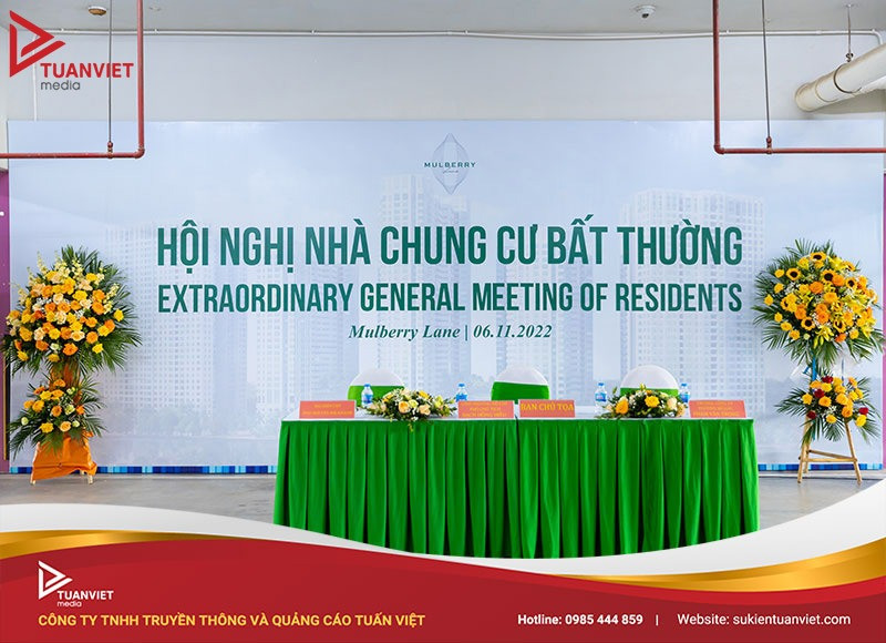 Bàn IBM chuẩn cho hội nghị