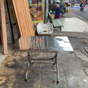Bàn inox nhỏ cũ thanh lý cho quán phở