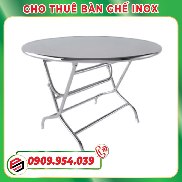 Bàn inox tròn được sắp xếp gọn gàng, phù hợp cho không gian sự kiện cần sự linh hoạt và thẩm mỹ.