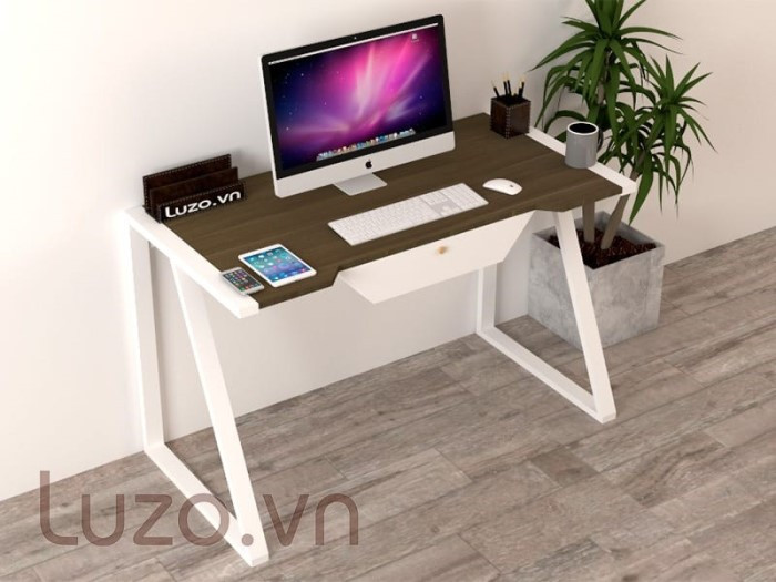 Bàn làm việc gỗ ép với thiết kế chân hình tam giác chắc chắn