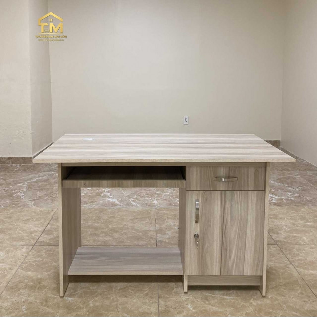 Bàn làm việc gỗ hộc đa năng với ngăn kéo và hộc tủ có khóa tại quận 9