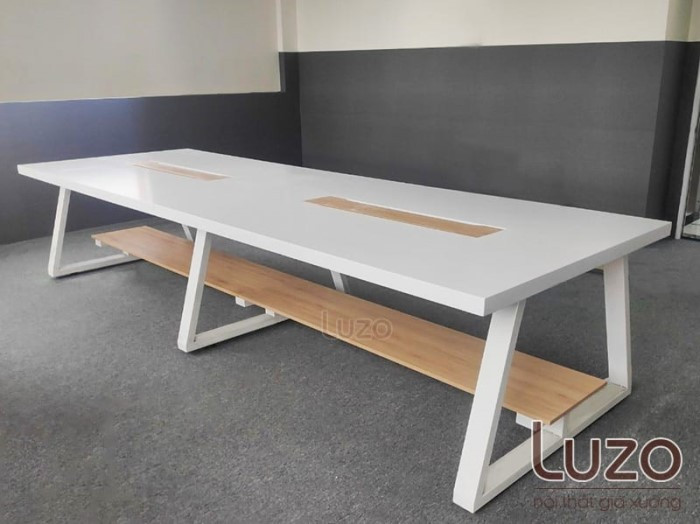 Bàn làm việc gỗ MDF 4 người thiết kế hiện đại, sang trọng