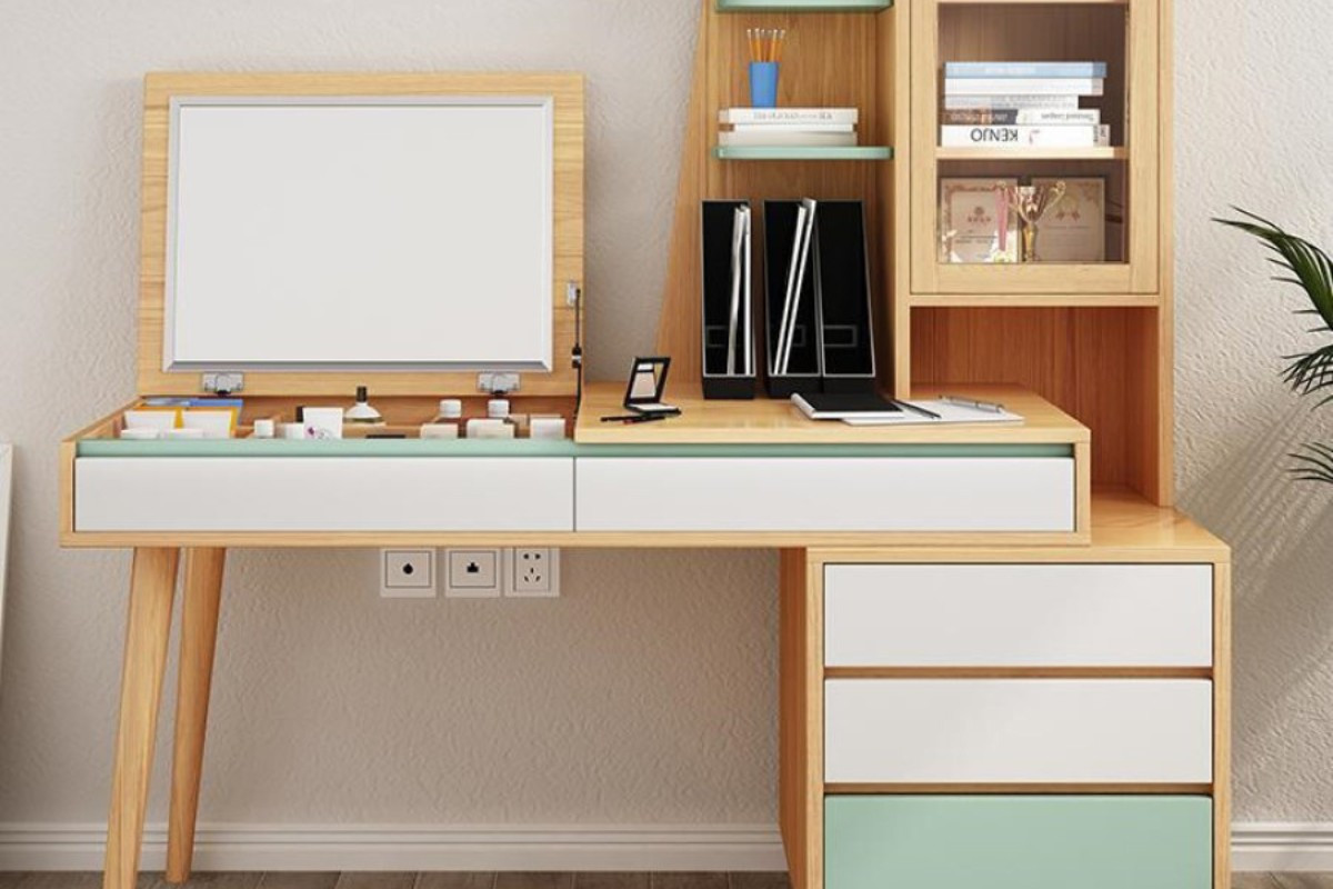 Bàn làm việc kết hợp trang điểm tphcm: Thiết kế bằng gỗ tự nhiên đơn giản nhưng tinh tế.