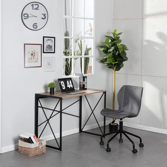Bàn làm việc khung kim loại mặt gỗ bền đẹp cho căn phòng hẹp