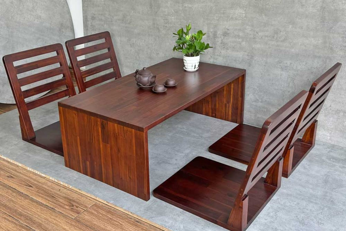 Bàn làm việc ngồi bệt kiểu Nhật lý tưởng cho góc đọc sách Zen