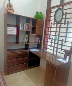 Bàn làm việc nhựa Đài Loan với thiết kế hiện đại và bền bỉ