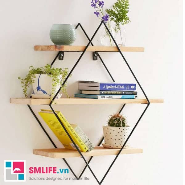 Bàn trà gỗ hình kim cương để đồ trang trí