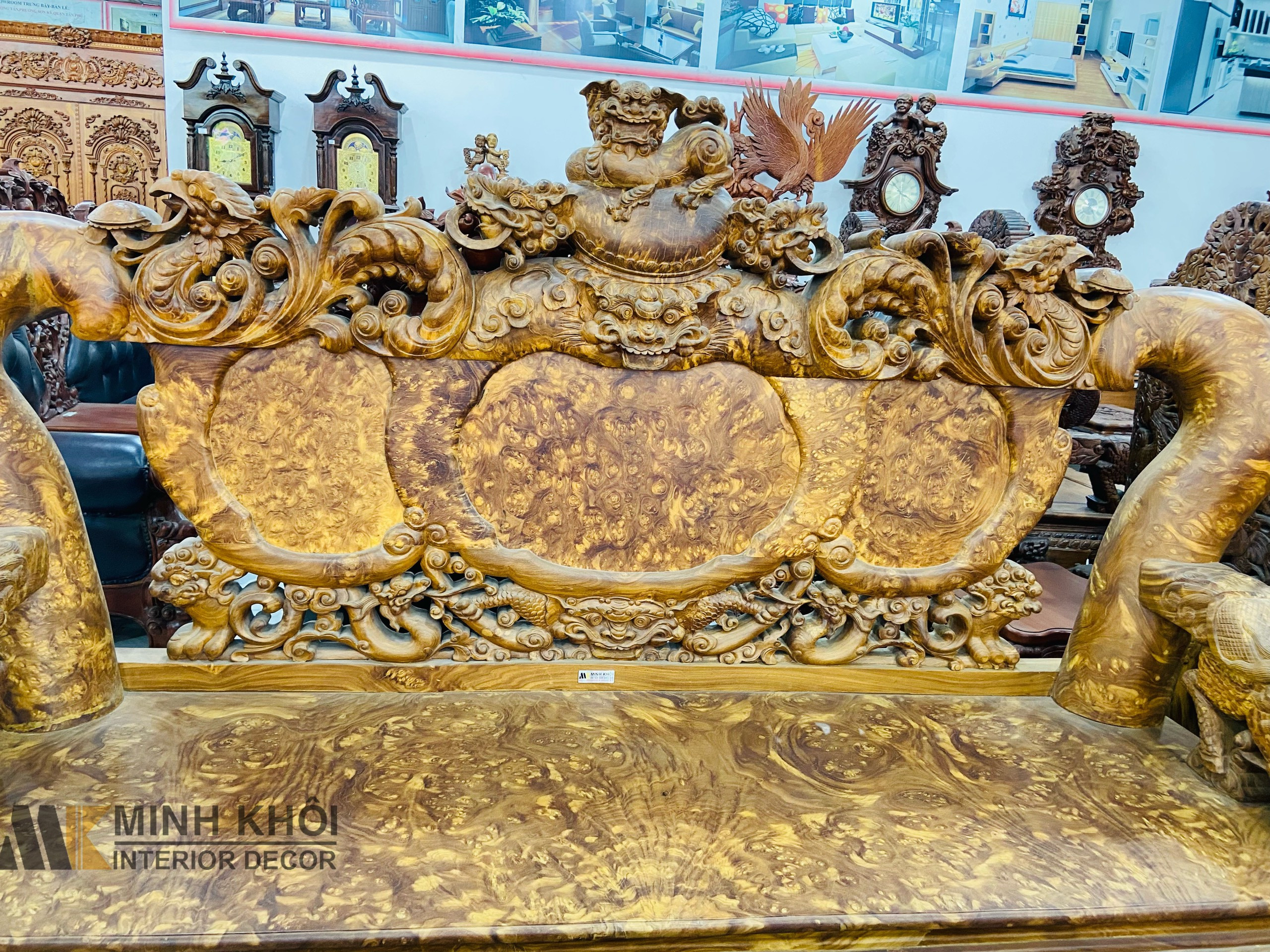 Bàn trà nu nghiến với họa tiết Nghê Phụng