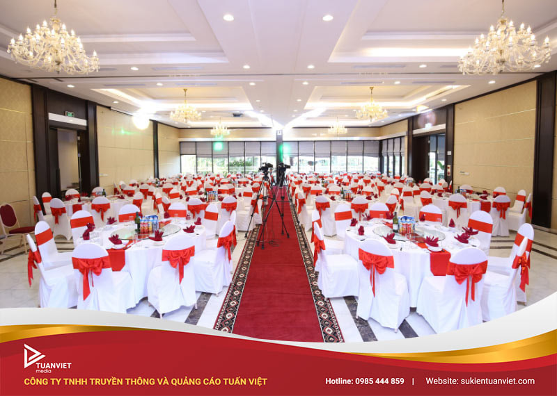Bàn tròn cho sự kiện tiệc tùng