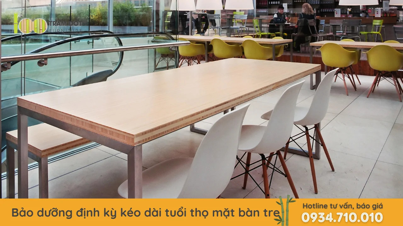 Bảo dưỡng mặt bàn gỗ tre ép định kỳ để đảm bảo độ bền và vẻ đẹp lâu dài