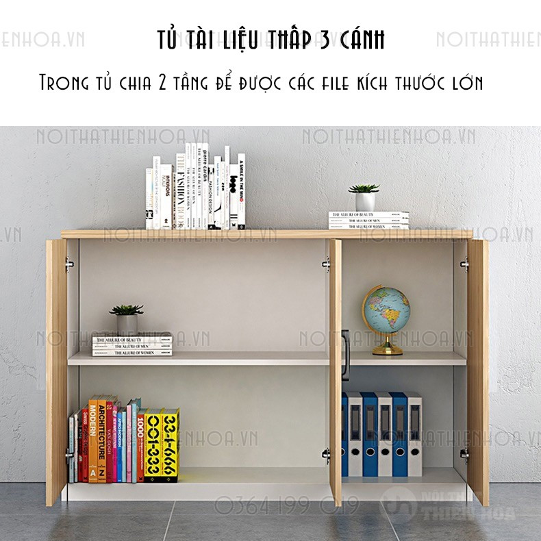 bên trong tủ hồ sơ thấp 3 cánh, tiện lợi cho bàn làm việc