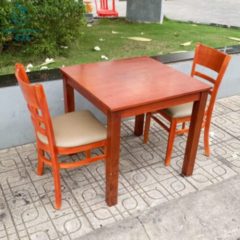 Bộ Bàn Ăn Cũ 2 Ghế Màu Nâu Gỗ Sang Trọng
