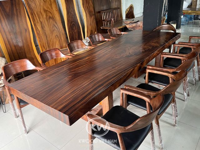 Bộ bàn ăn gỗ me tây 10 ghế có đệm êm ái, thiết kế hiện đại
