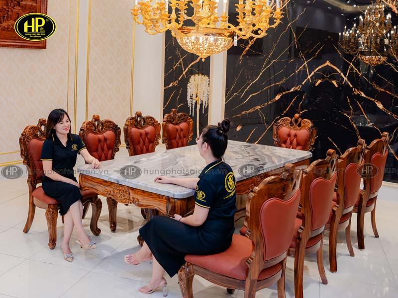 Bộ bàn ăn tân cổ điển 10 ghế sang trọng ở Nghệ An