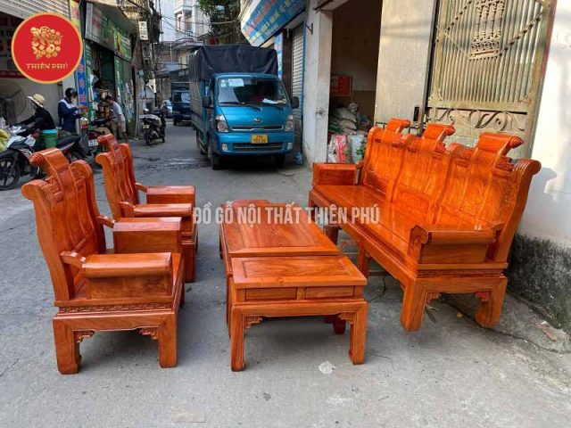 Bộ bàn ghế Âu Á tay hộp gỗ hương đá mang vẻ đẹp vương giả đẳng cấp