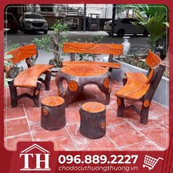 Bộ bàn ghế đá giả gỗ thanh lý cho sân vườn ấm cúng