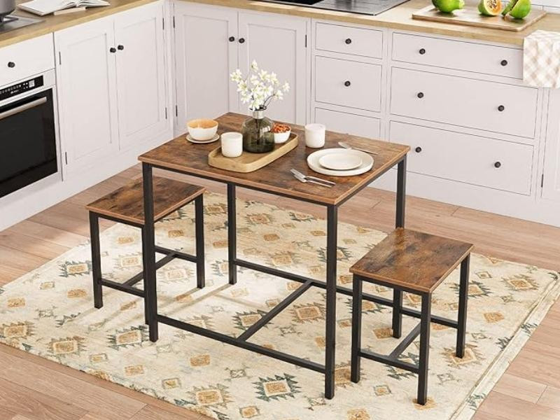 Bộ bàn ghế giá rẻ dưới 1 triệu với thiết kế tối giản giữ được vẻ đẹp lâu dài.