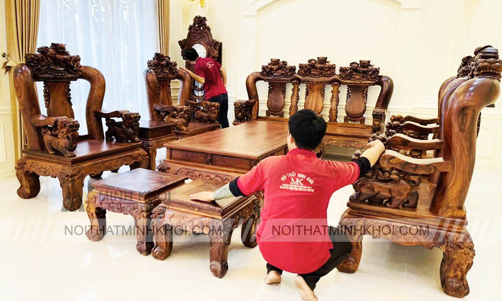 Bộ bàn ghế gỗ cẩm lai đẳng cấp, biểu tượng của sự sang trọng