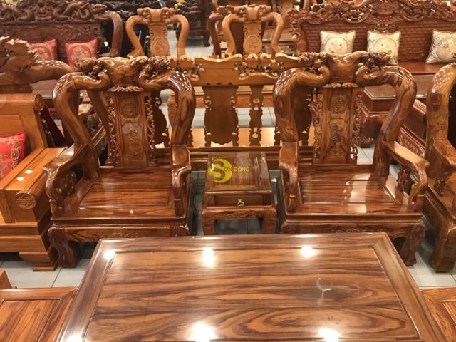 Tiêu điểm không gian: Bộ bàn ghế gỗ 100 triệu Bộ bàn ghế gỗ hương loang chạm đào tay 12 đẳng cấp