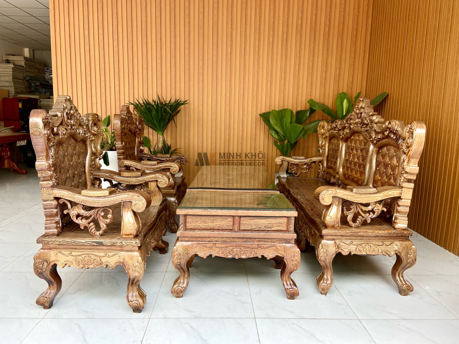 Bộ bàn ghế gỗ mun hoa Hoàng Gia đuôi công