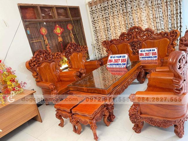 Bộ bàn ghế hoàng gia tân cổ điển làm từ gỗ hương đá, đại diện cho giá trị bền vững và sự đầu tư lâu dài – bán ghe 20 tấn