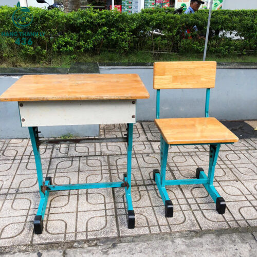 Bộ bàn ghế học sinh khung sắt cũ